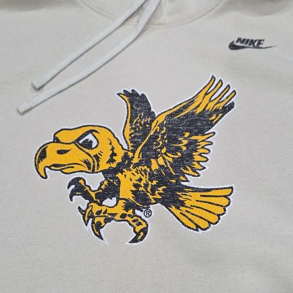 Nike Tan Cream Hoodie with Eagle Hawk Design Size XL - Picture 2 of 6